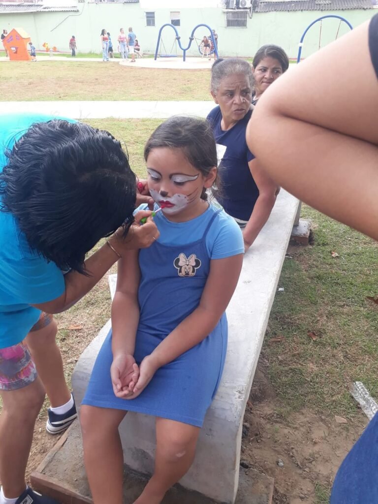 Projeto Pintando na Praça no Porque Anelinas (12)